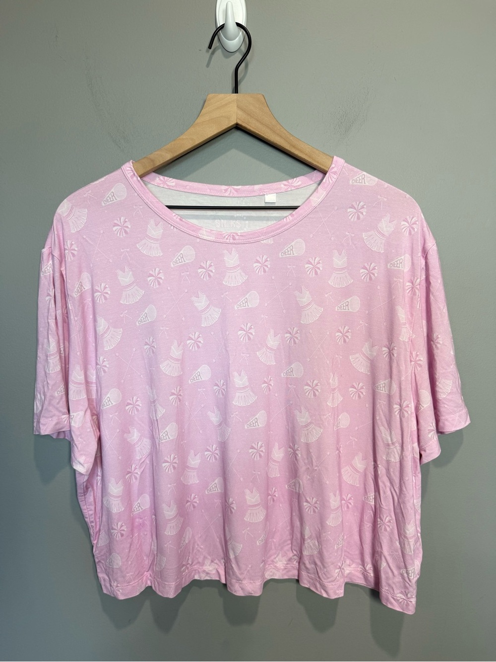 SILKS Pink Cheer Pajama Lounge Top Size M Influencer Brand